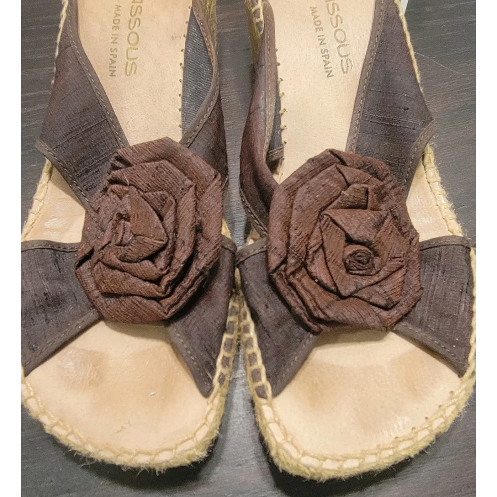 Andre Assous Brown Silk Flower Espadrille Wedge Sandals Size 10